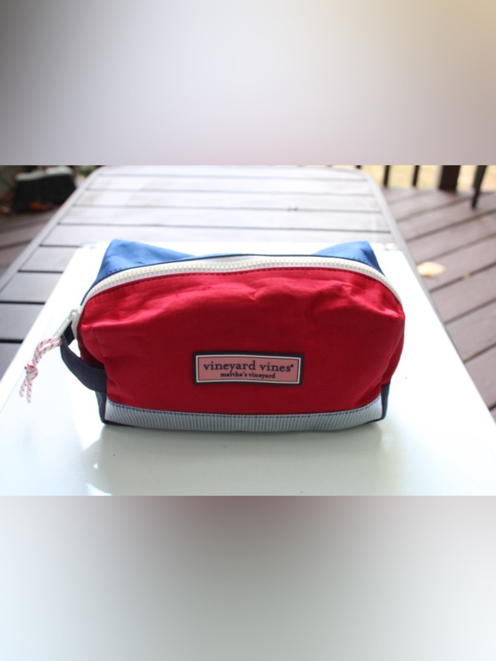 Vineyard vines cosmetics bag